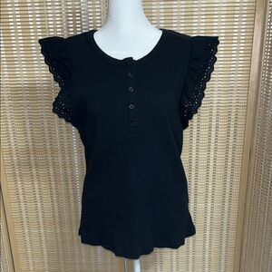 Who What Wear Black Ruffled Cap Sleeve Blouse